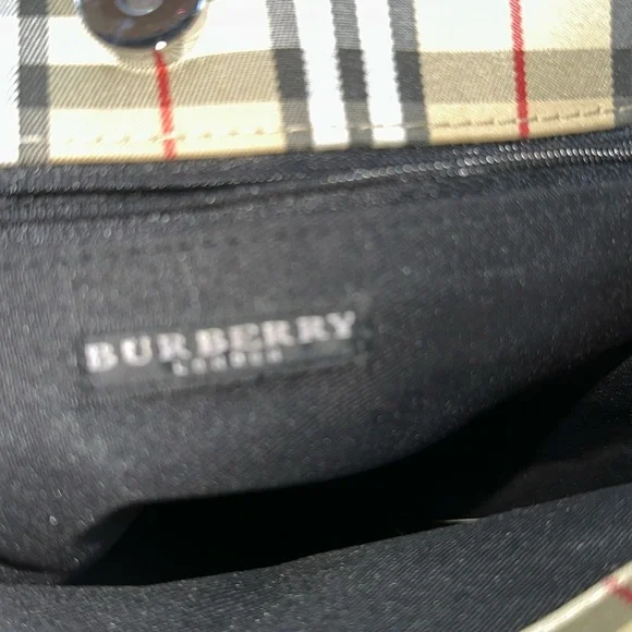 Burberry Totes Bag - Picture 8 of 10